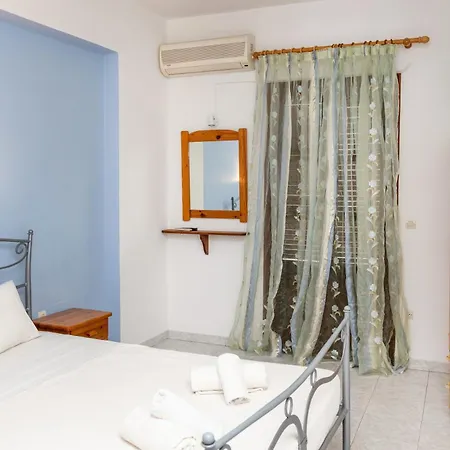 Depis Place And Apartments شقة Naxos City