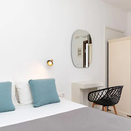 Depis Place And Apartamento Naxos City