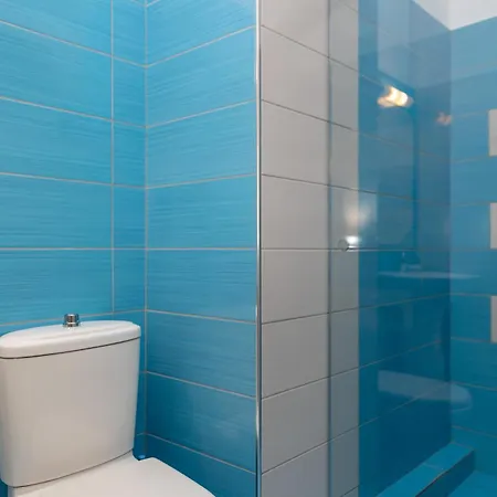 Depis Place And Apartamento Naxos City